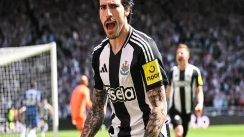 意甲罗马9年来首破7连败纪录，战绩斐然